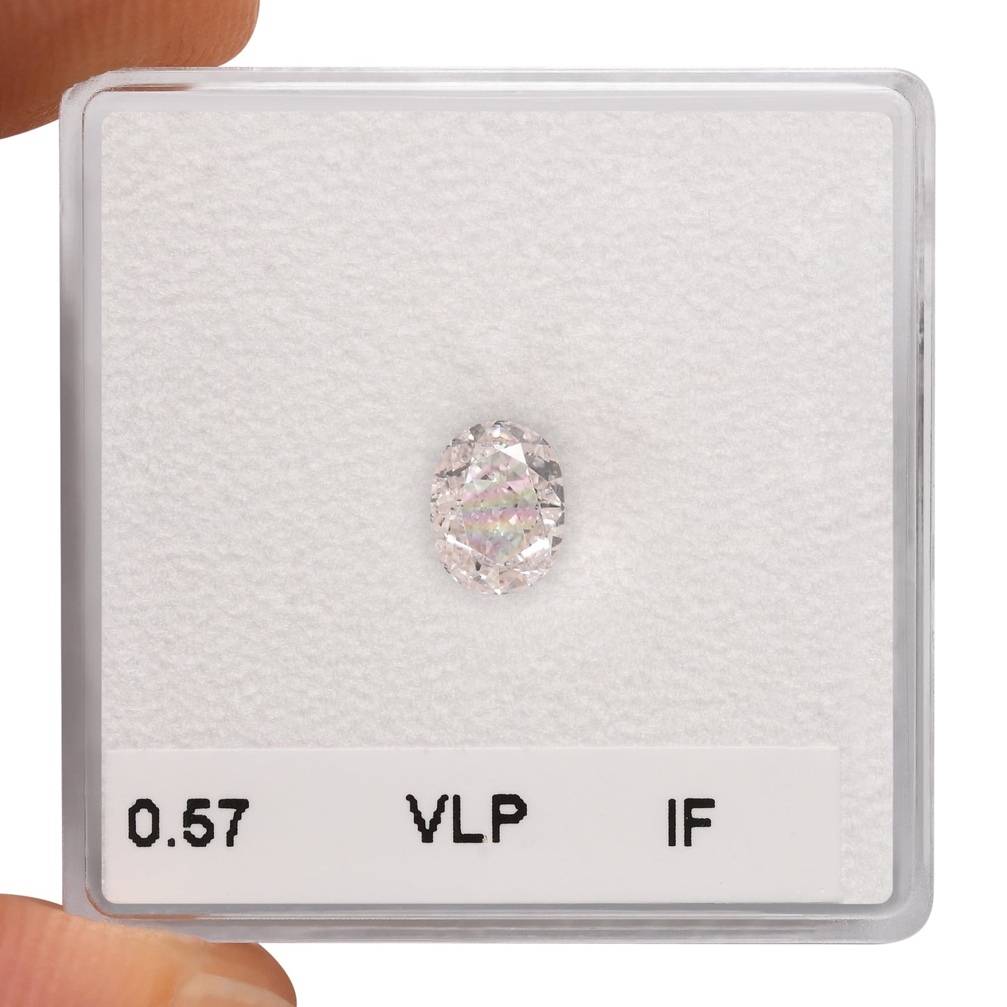 0,57 Karat sehr hellrosa ovaler Diamant, IF GIA