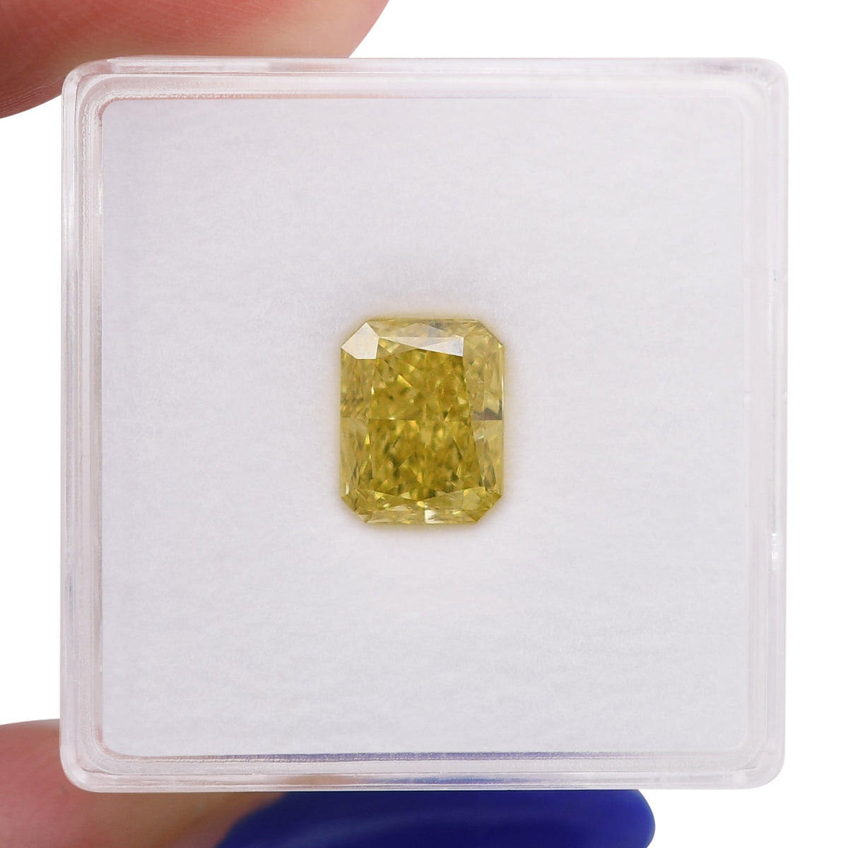 Radiant Diamond | 2.01 ct | Fancy Deep Yellow | VS1 | GIA | Ref 722448