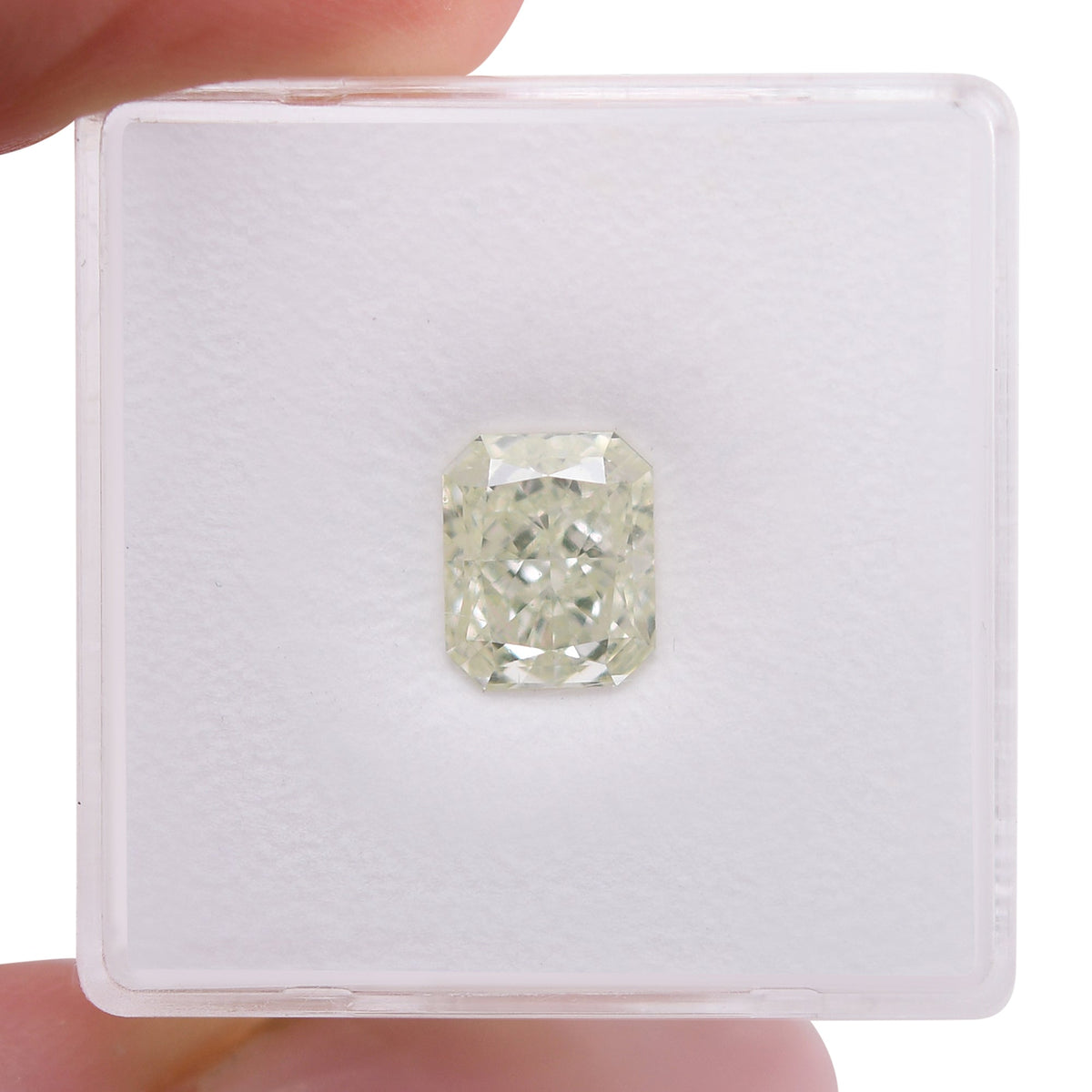 Strahlender Diamant | 2,01 ct | Fancy Light Yellowish Green | VS2 | GIA | Ref 714601