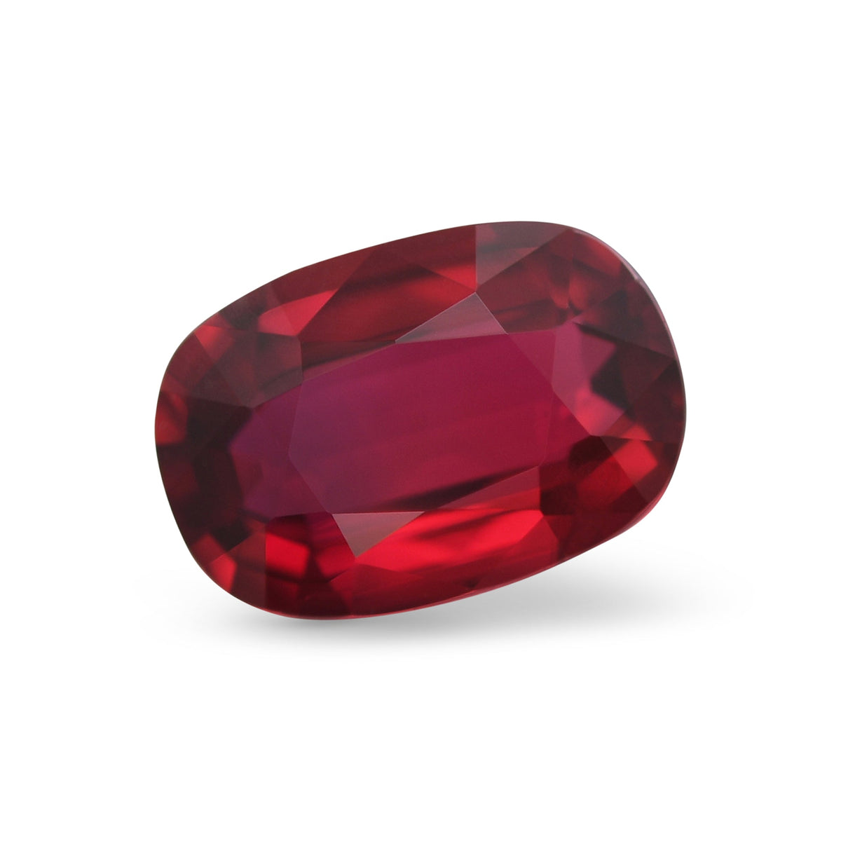 Ovaler Rubin | 2,02 ct | Rot | SSEF | Ref. 717039