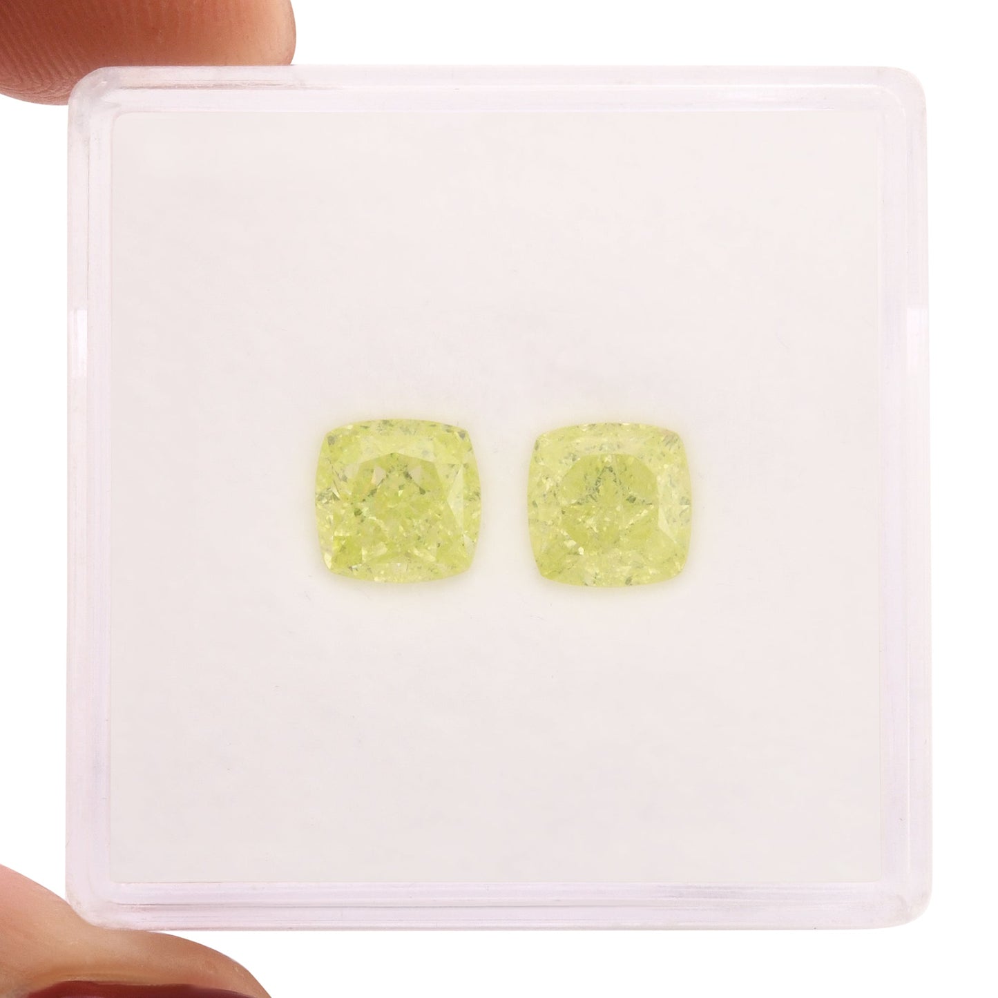 2,03 Karat Fancy Intense Yellow Green Cushion Diamonds VS2 GIA Paar
