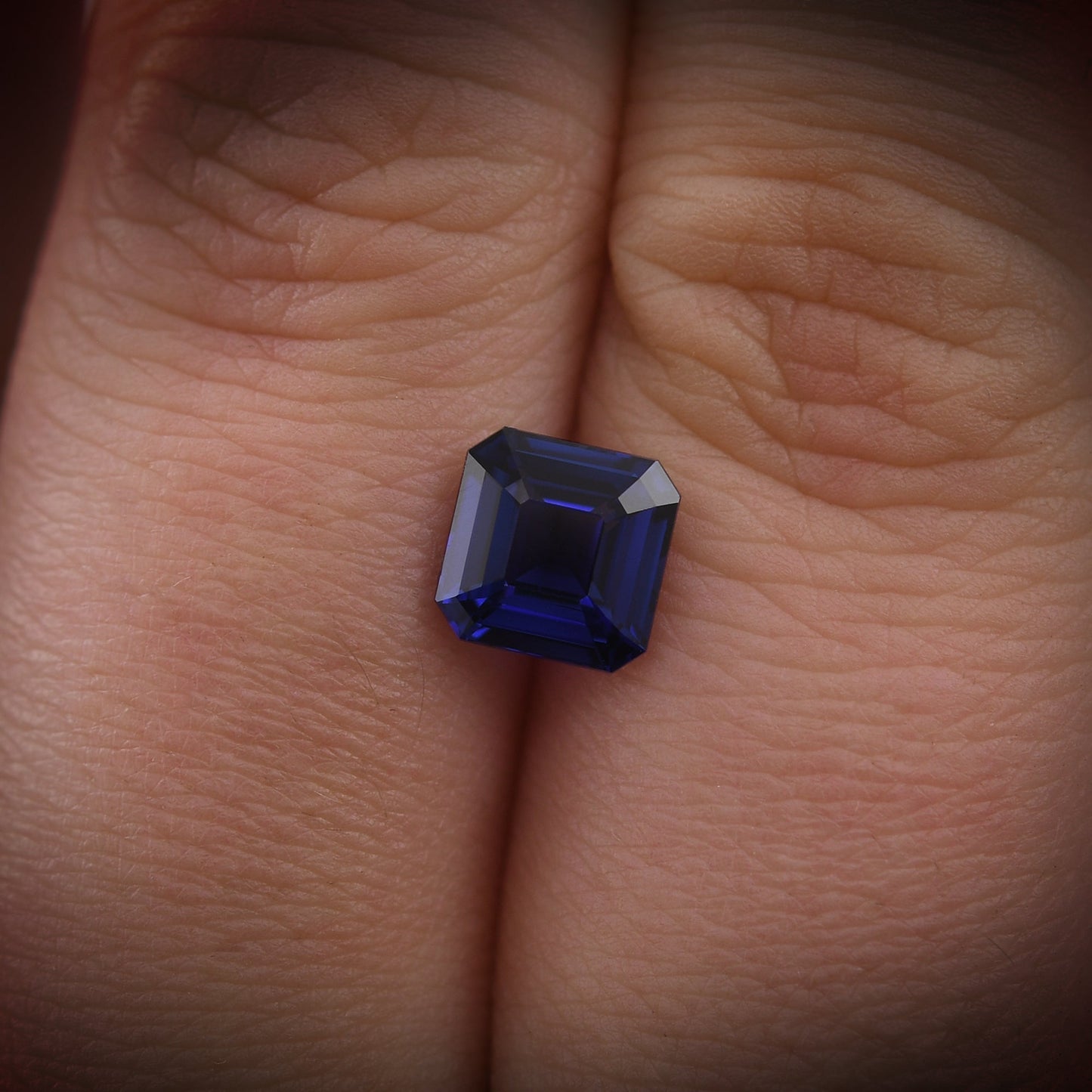 2,06 Karat blauer Smaragd-Saphir aus Sri Lanka