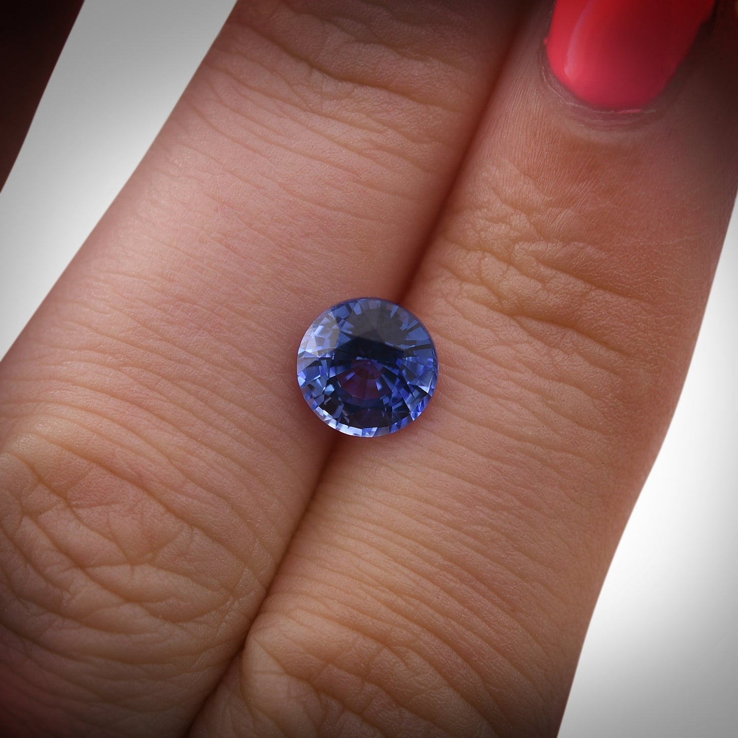 2,09 Karat blauer runder Saphir aus Sri Lanka