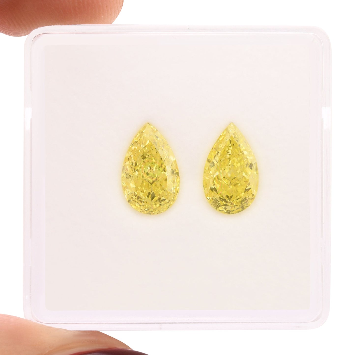 2,19 Karat Fancy Intense Yellow Birnen-Diamanten VS1 GIA