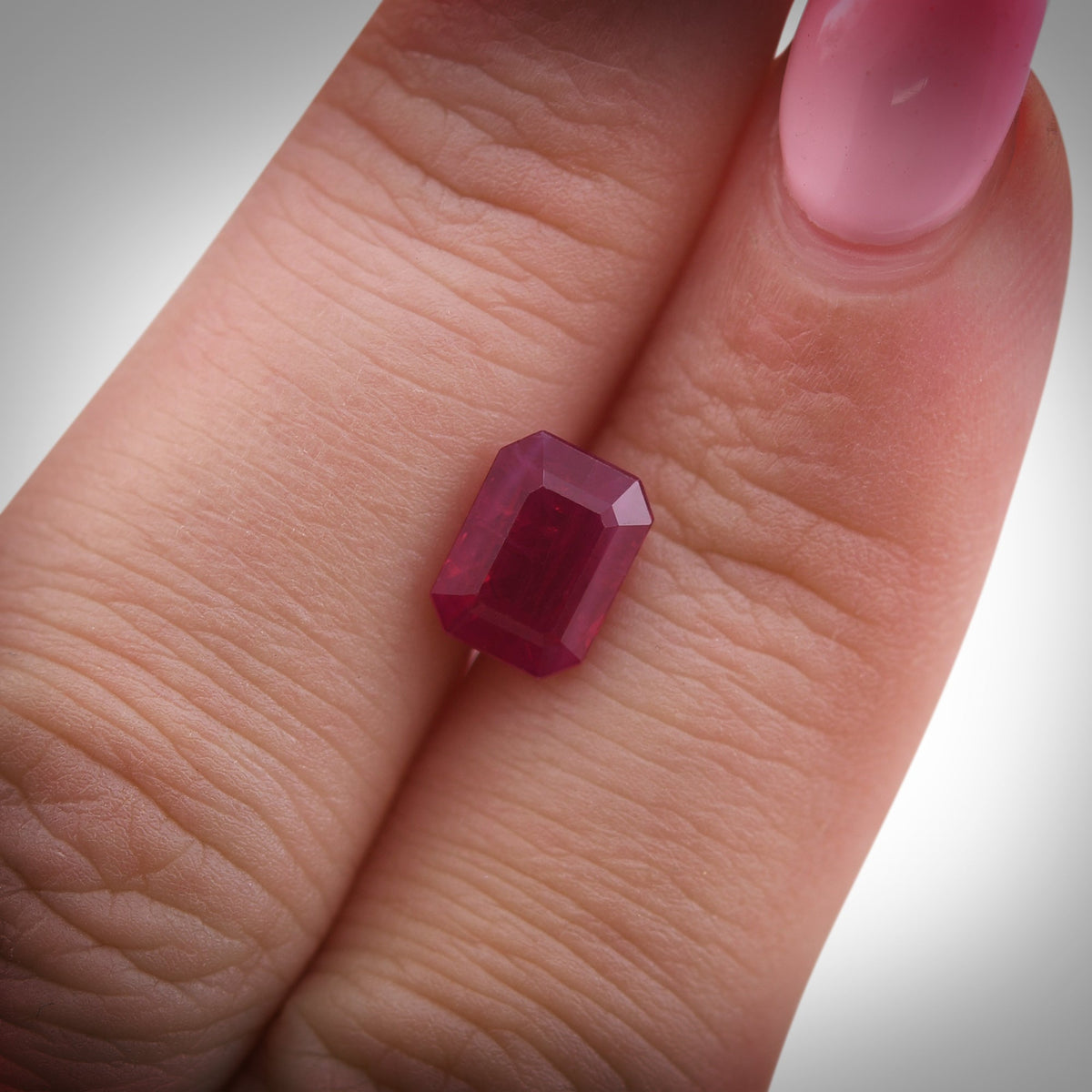 Smaragd-Rubin | 2,23 ct | Rot | Ref. 723914