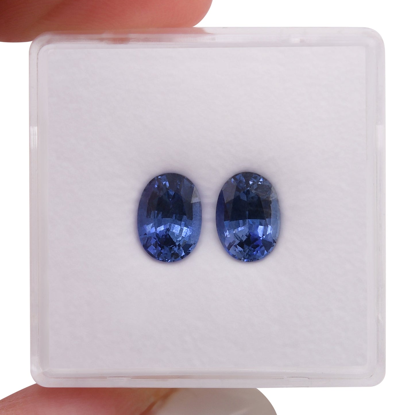Paar ovale blaue Saphire aus Sri Lanka, 2,24 Karat