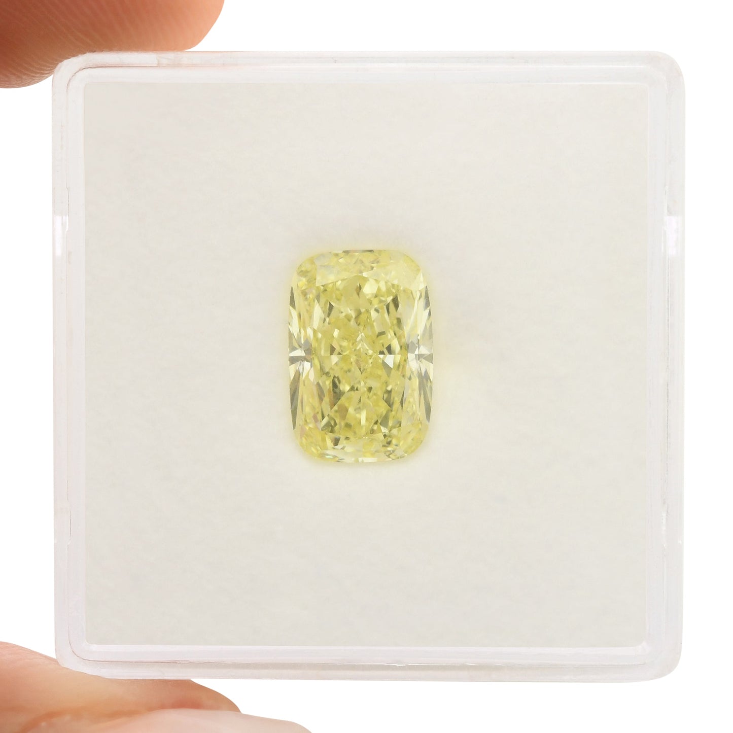 2,37 Karat Fancy Light Yellow Cushion Diamond VVS2 GIA