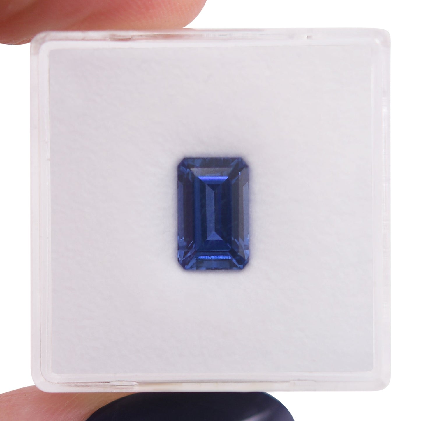 2,37 Karat blauer Smaragd-Saphir aus Sri Lanka