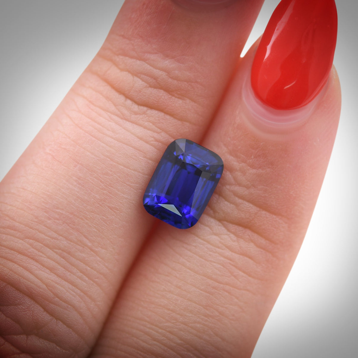 Kissenförmiger Saphir | 2,62 ct | Blau | Ref. 719439
