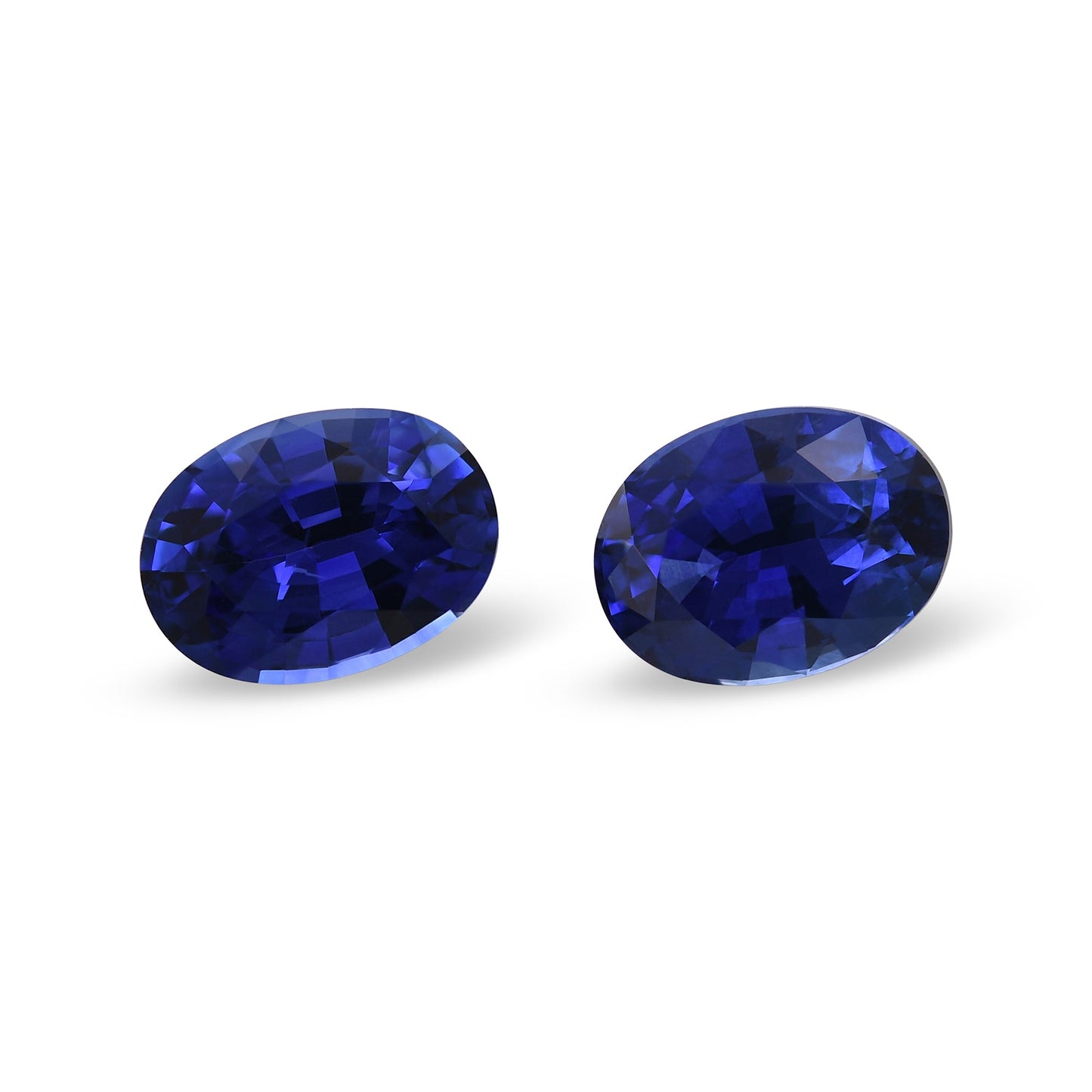 Paar ovale blaue Saphire aus Sri Lanka, 2,65 Karat