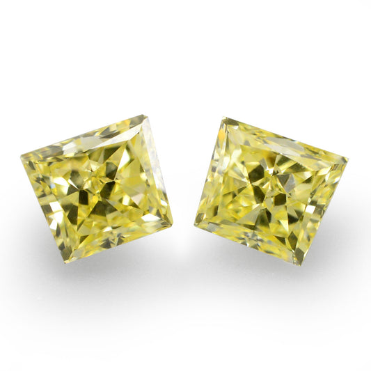 0,46 Karat Fancy Yellow Trapezoid Diamonds (SI1)