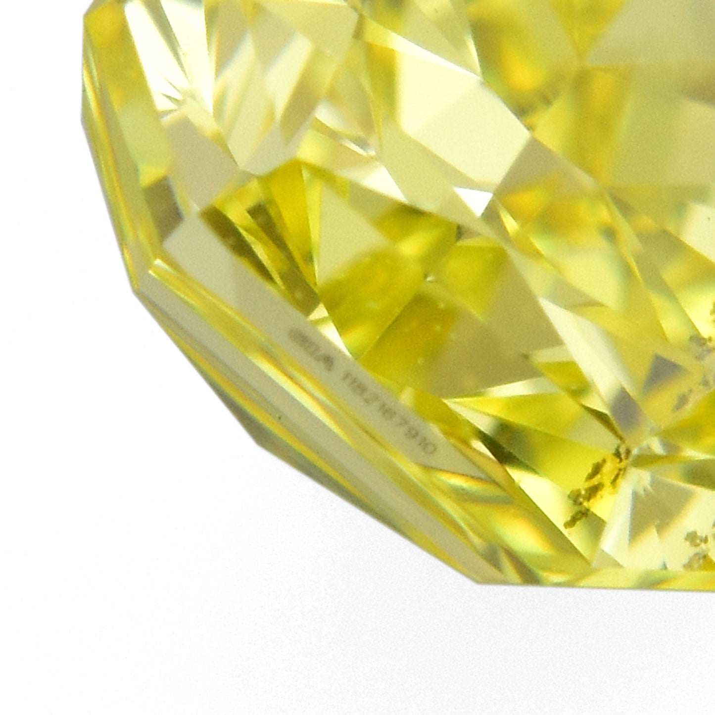 0,51 Karat Fancy Intense Yellow Radiant SI1 GIA