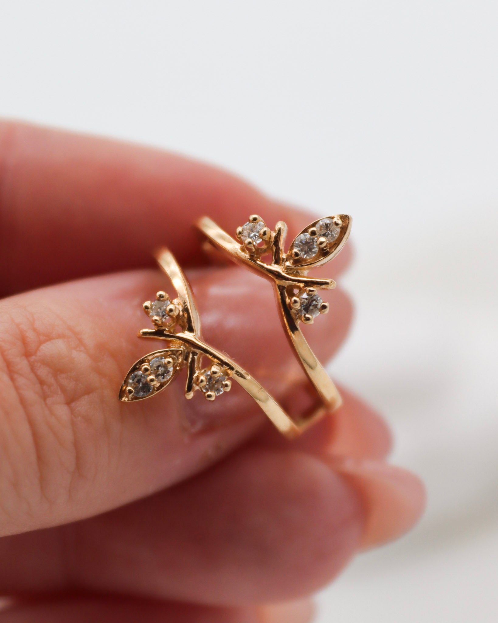 Vintage-Ring Zelda mit 0.24ct Brillanten (W/P1), Doppelring-Design in 585/-Gelbgold – perfekt als Guardring, erhältlich in München und Augsburg