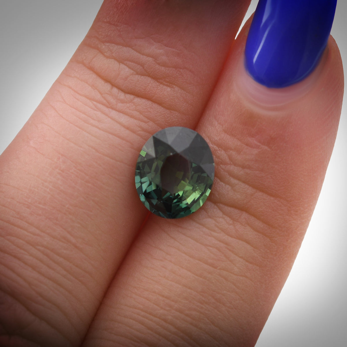 Oval Sapphire | 3.02 ct | Green | CD | Ref 721164