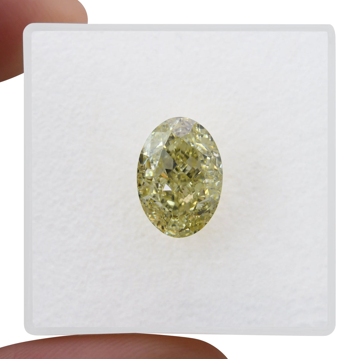 Oval Diamond | 3.03 ct | Fancy Light Brownish Yellow | SI1 | GIA | Ref 720784