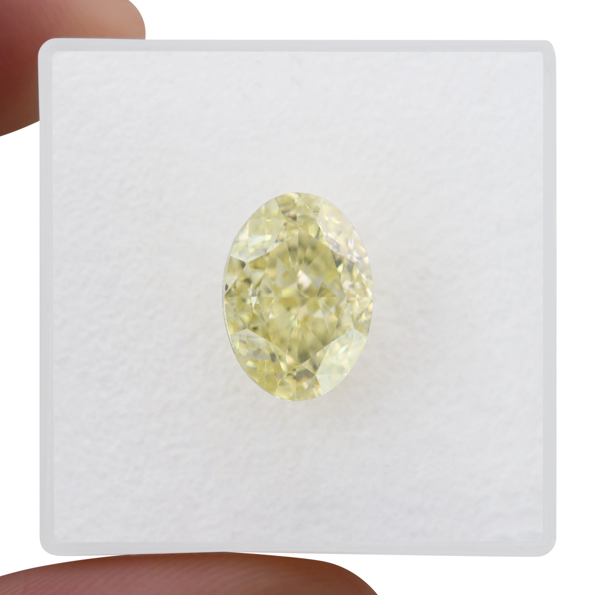 Oval Diamond | 3.03 ct | Fancy Light Brownish Yellow | SI1 | GIA | Ref 720784