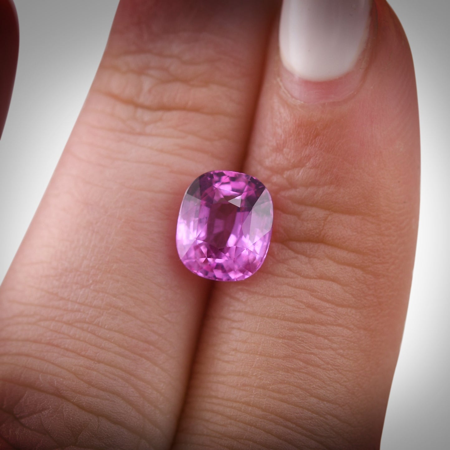 3,07 Karat rosafarbener MADAGASCAR Kissen-Saphir GIA