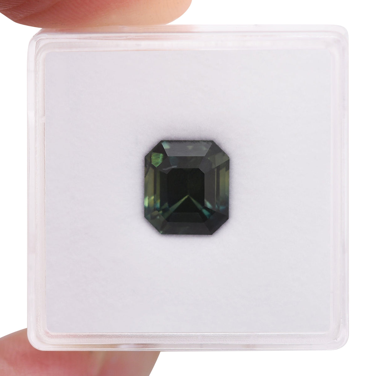 Smaragdgrüner Saphir | 3,32 ct | Grün | GIA | Ref. 718605