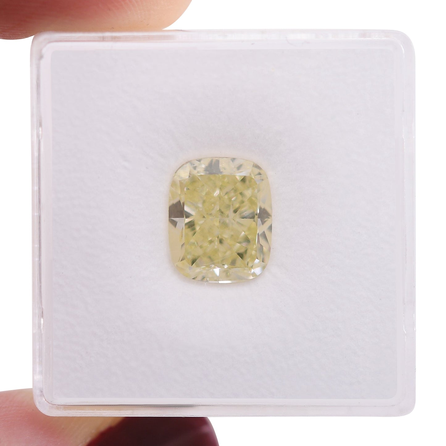 3,39 Karat hellgelber Kissen-Diamant VS2 GIA