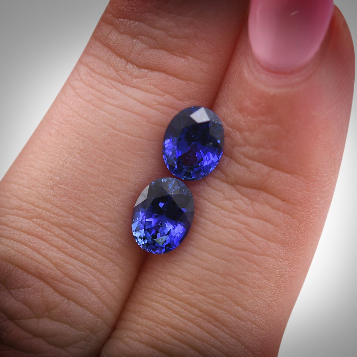 Ovaler Saphir | 3,54 ct | Blau | Ref. 723920