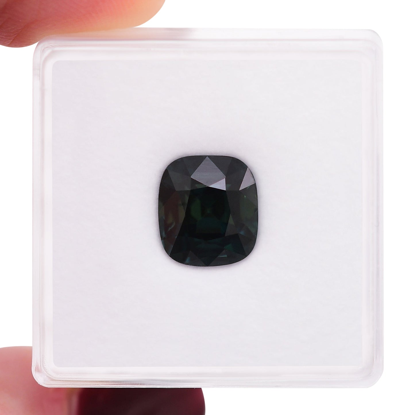3,58 Karat grüner MADAGASCAR Cushion Sapphire CD