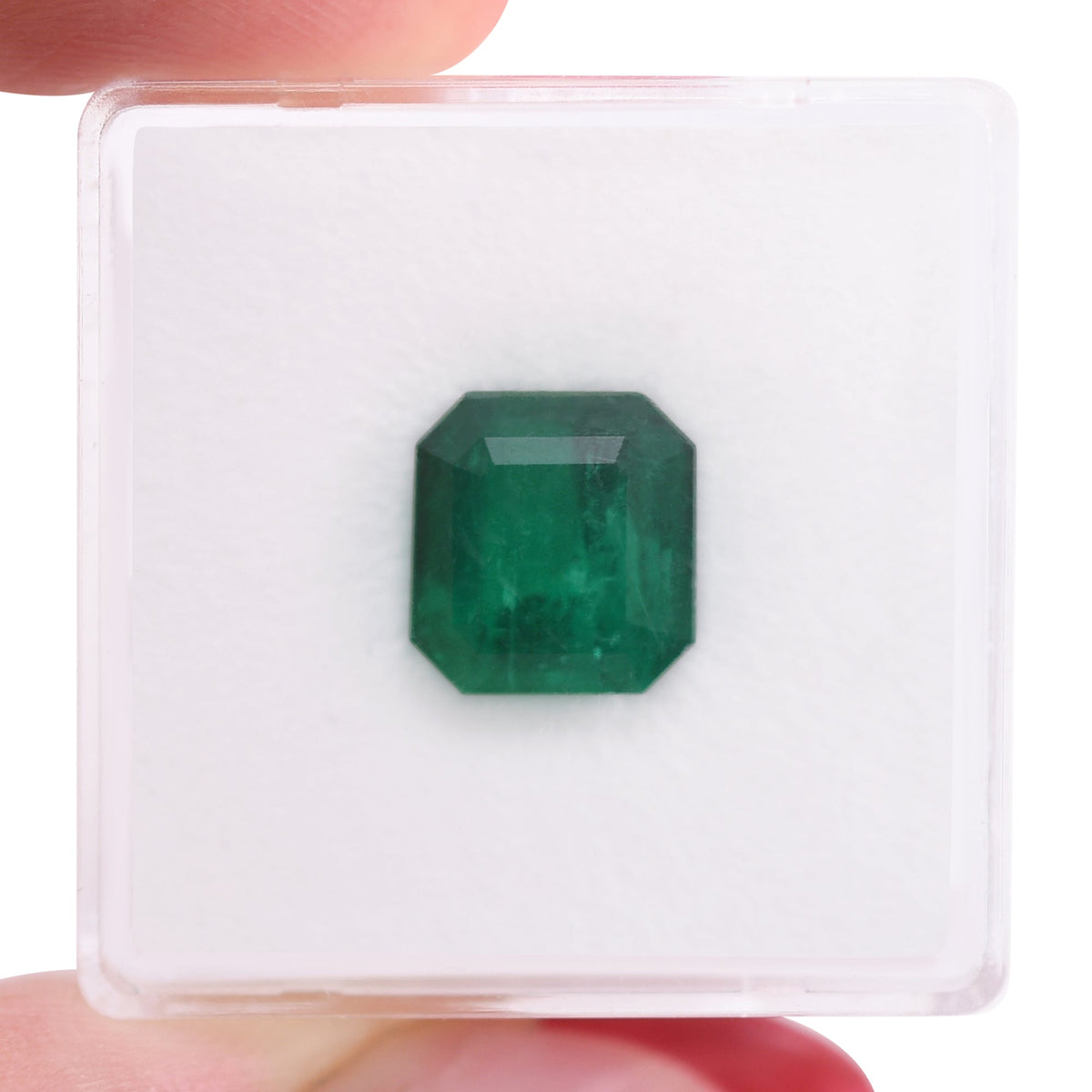 Smaragdgrün | 3,63 ct | Grün | CD | Ref. 713019