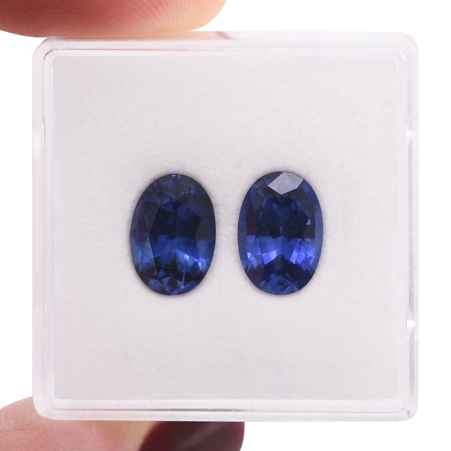 Paar ovale blaue Saphire aus Sri Lanka, 3,70 Karat
