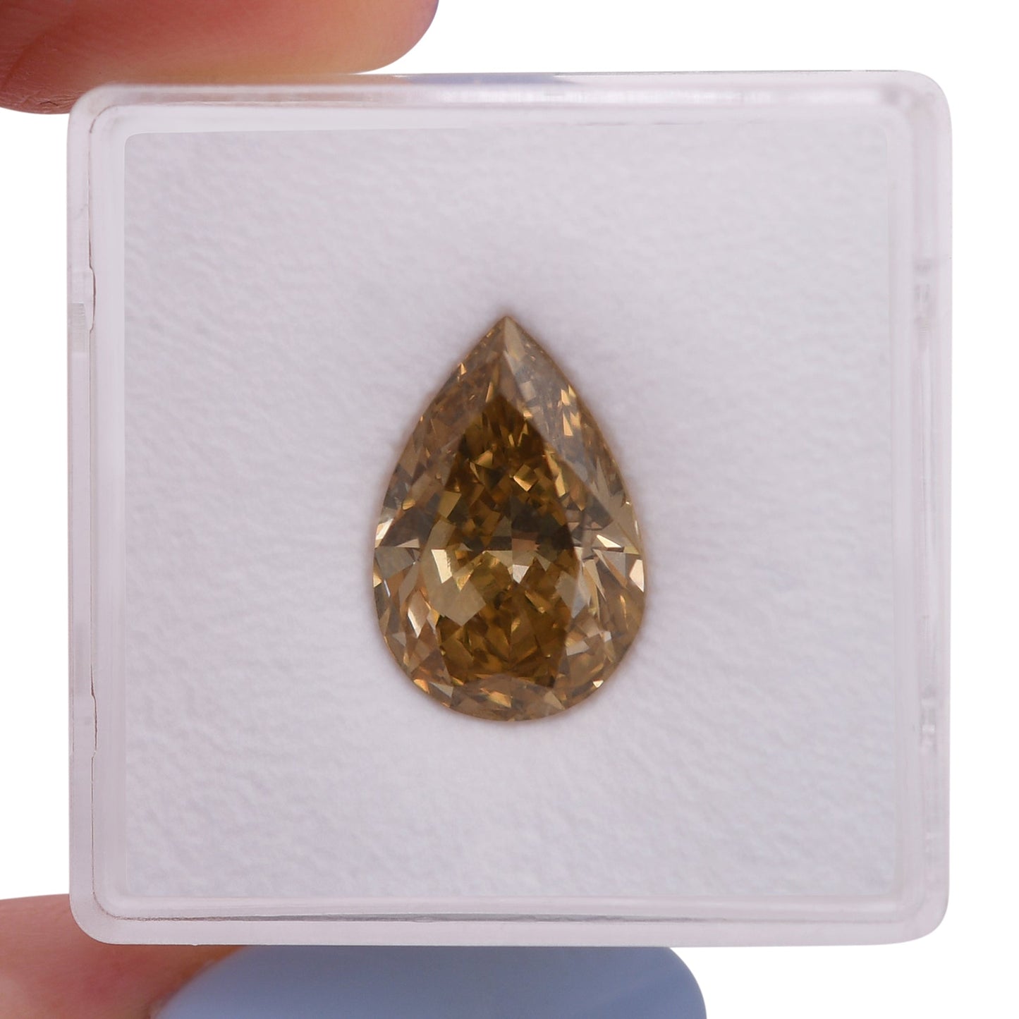 3,84 Karat Fancy Brown Yellow Birnenförmiger Diamant VVS2 GIA