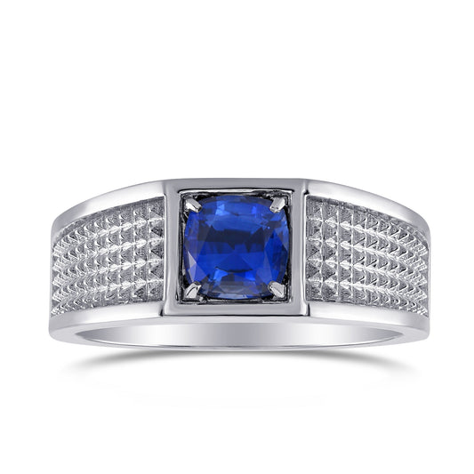 Herrenring mit blauem Saphir im Kissenschliff