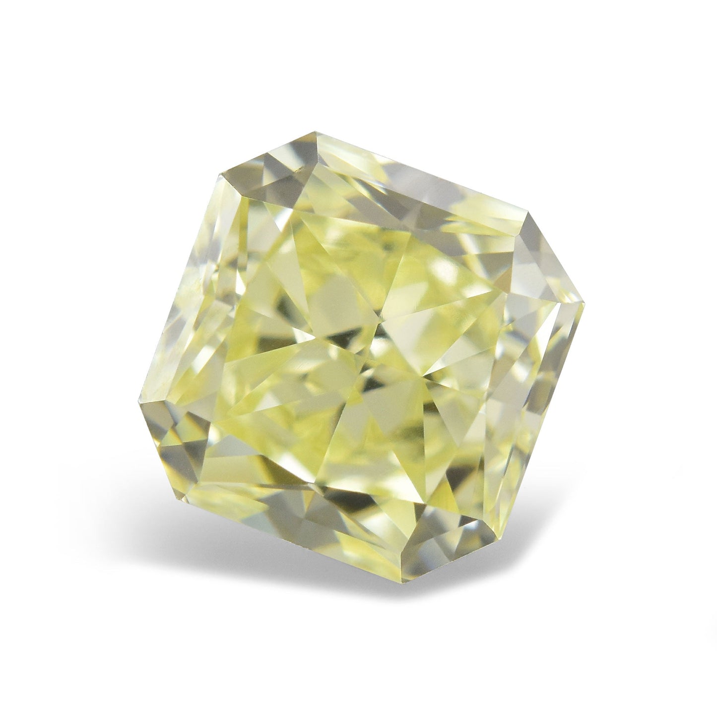 0,61 Karat Fancy Light Yellow Radiant (VS2)
