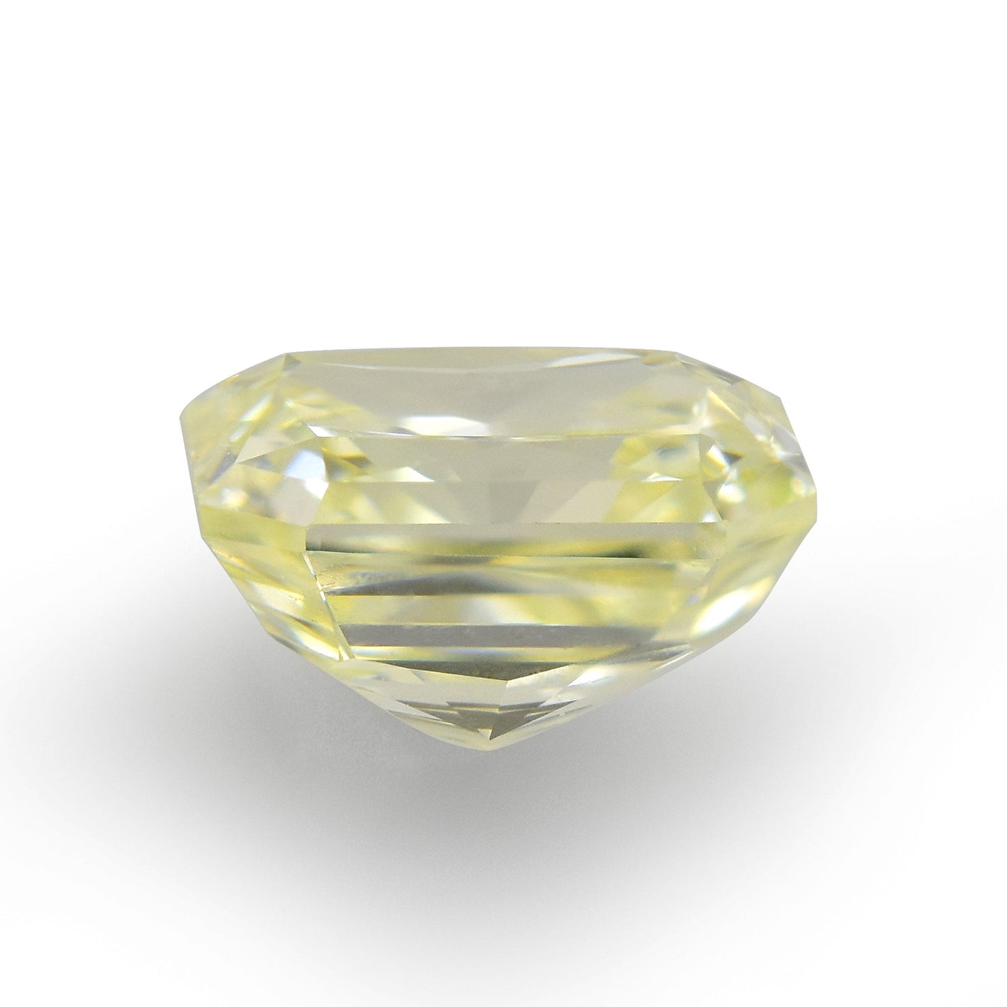 0,60 Karat Fancy Light Yellow Radiant (VS1)