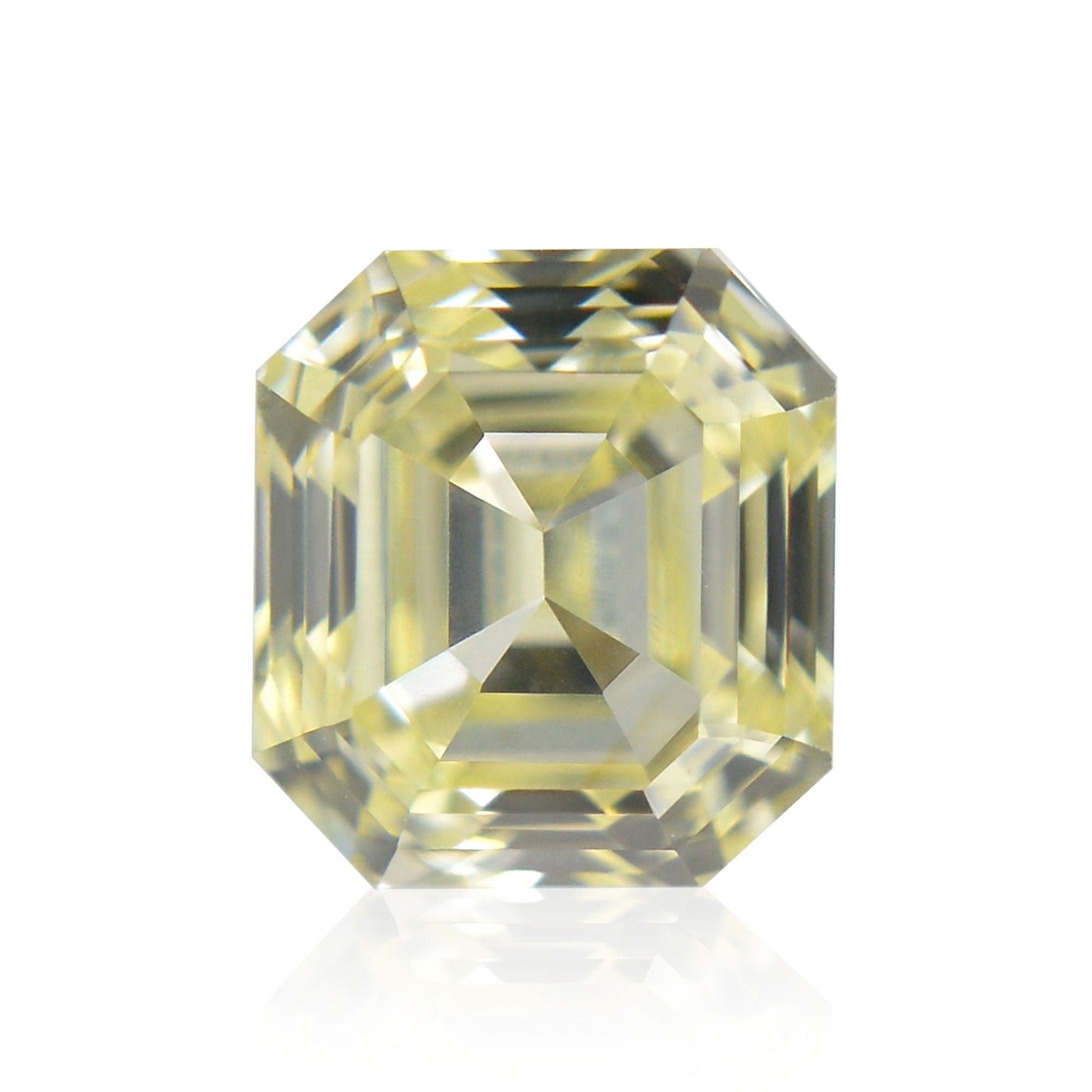 0,56 Karat Fancy Light Yellow Emerald Diamond VVS2 IGI