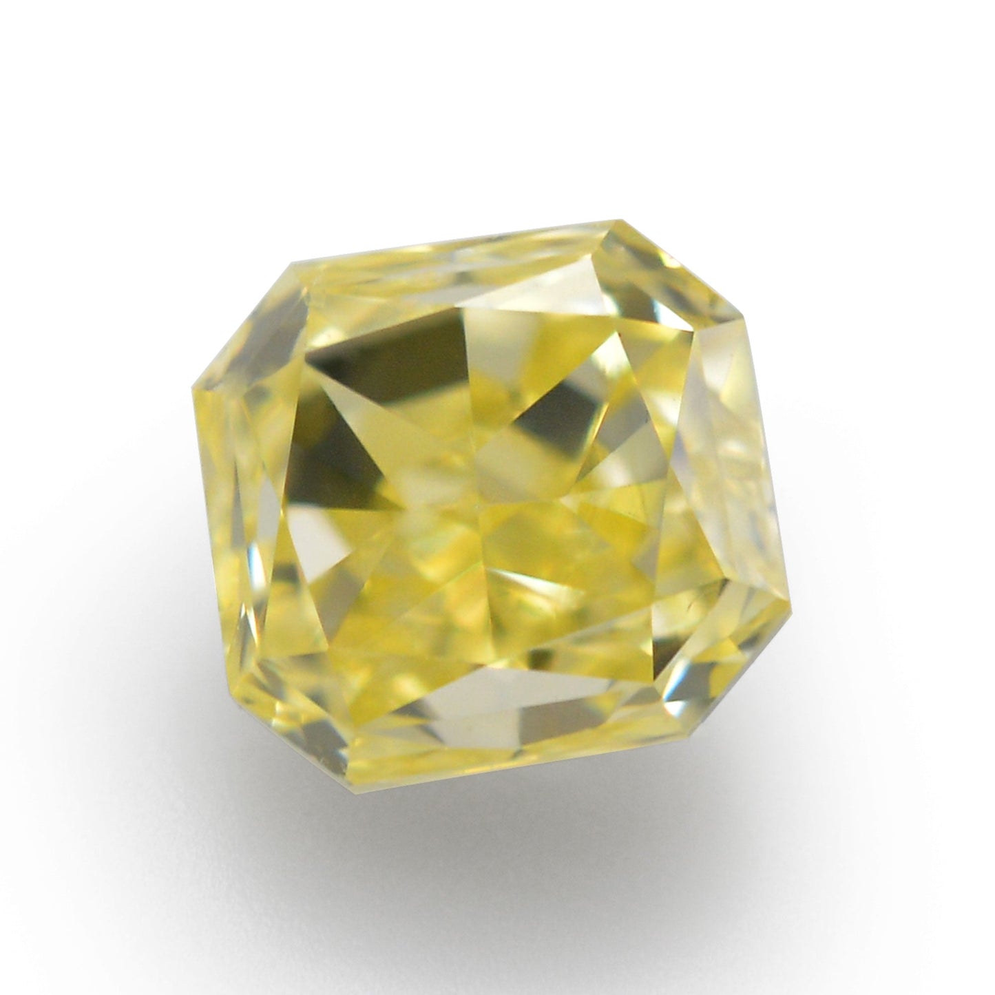 0,35 Karat Fancy Intense Yellow Radiant VS2 IGI