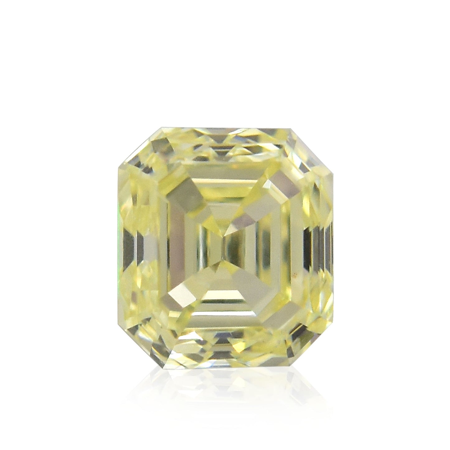 0,35 Karat Y-Z Smaragd-Diamant VVS2 IGI