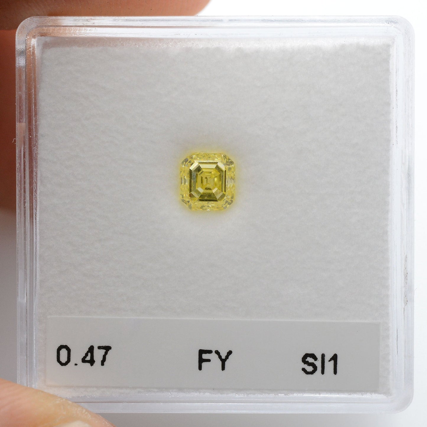 0,47 Karat Fancy Yellow Asscher Diamant SI1 GIA