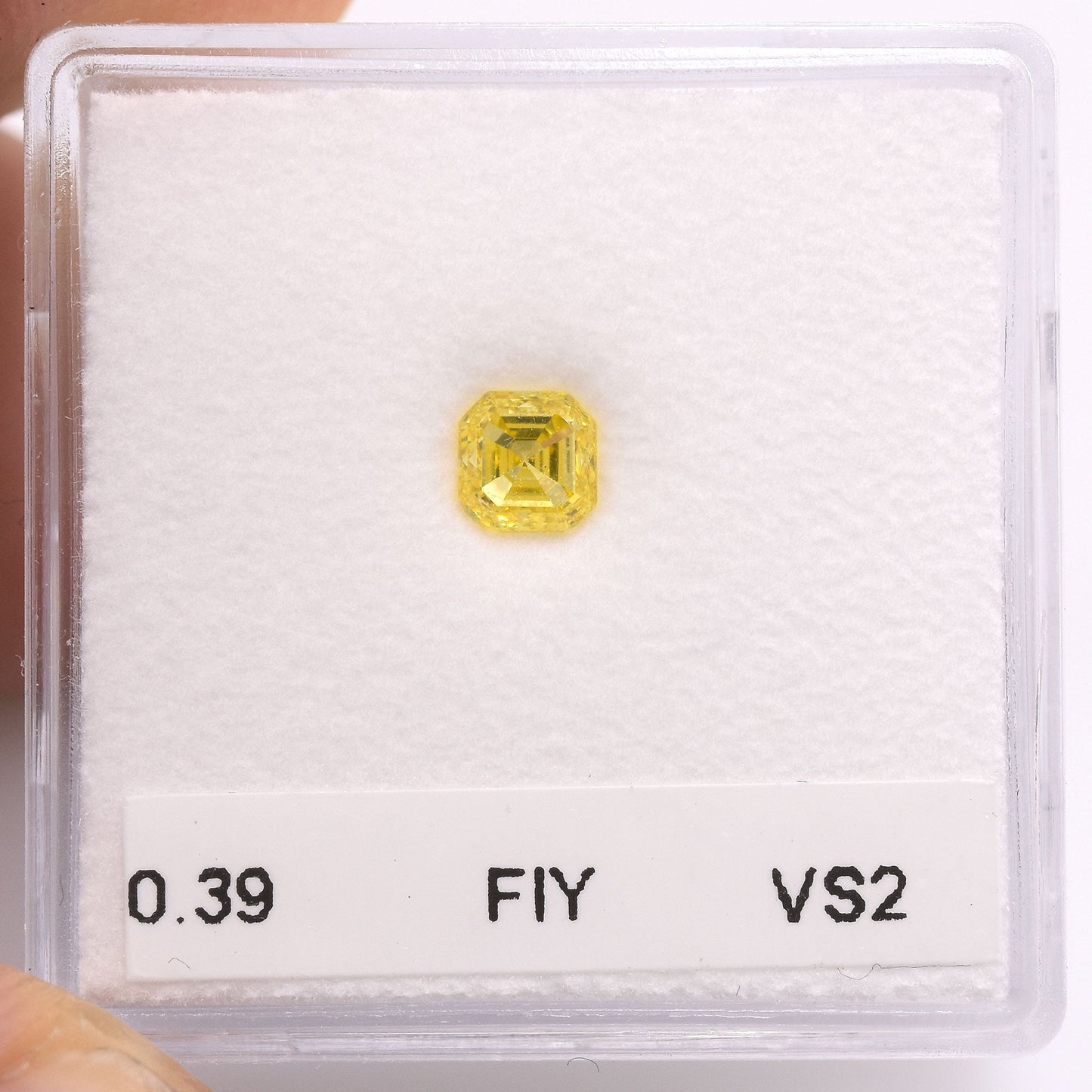 0,39 Karat Fancy Intense Yellow Asscher-Diamant VS2 GIA