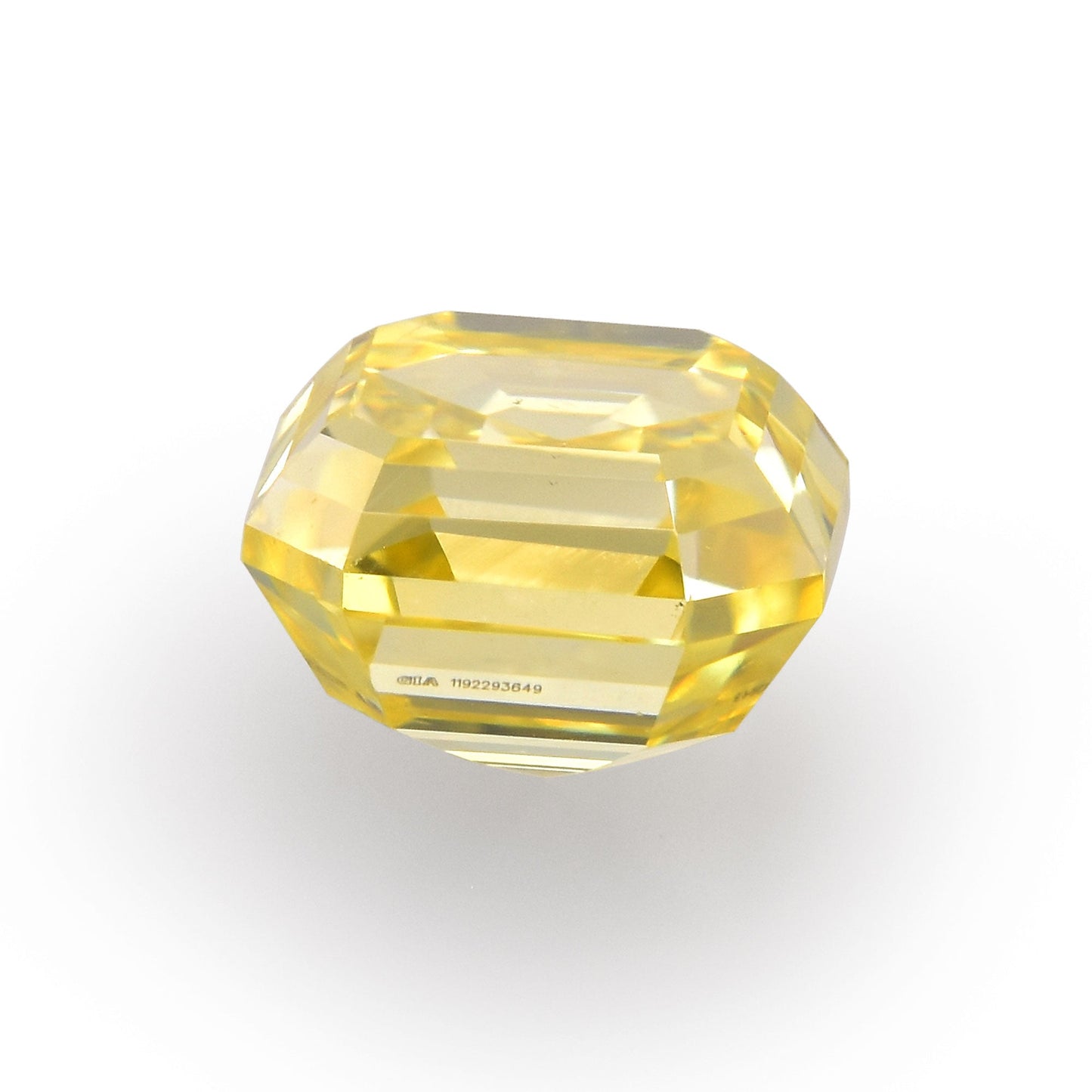 0,39 Karat Fancy Intense Yellow Asscher-Diamant VS2 GIA