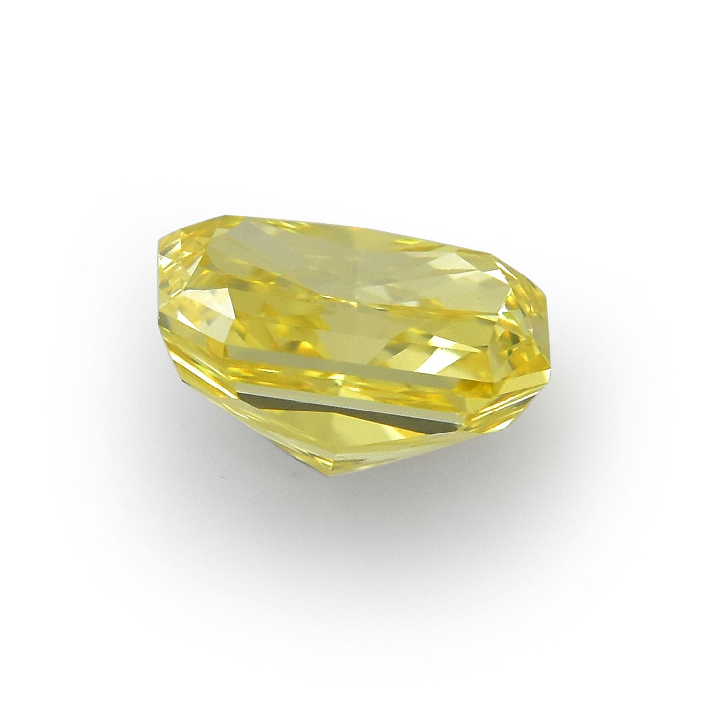 0,41 Karat Fancy Intense Yellow Radiant VS2 IGI