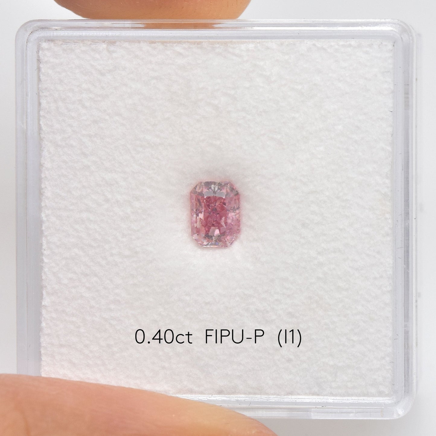 0,40 Karat Fancy Intense Purplish Pink Radiant (I1) GIA