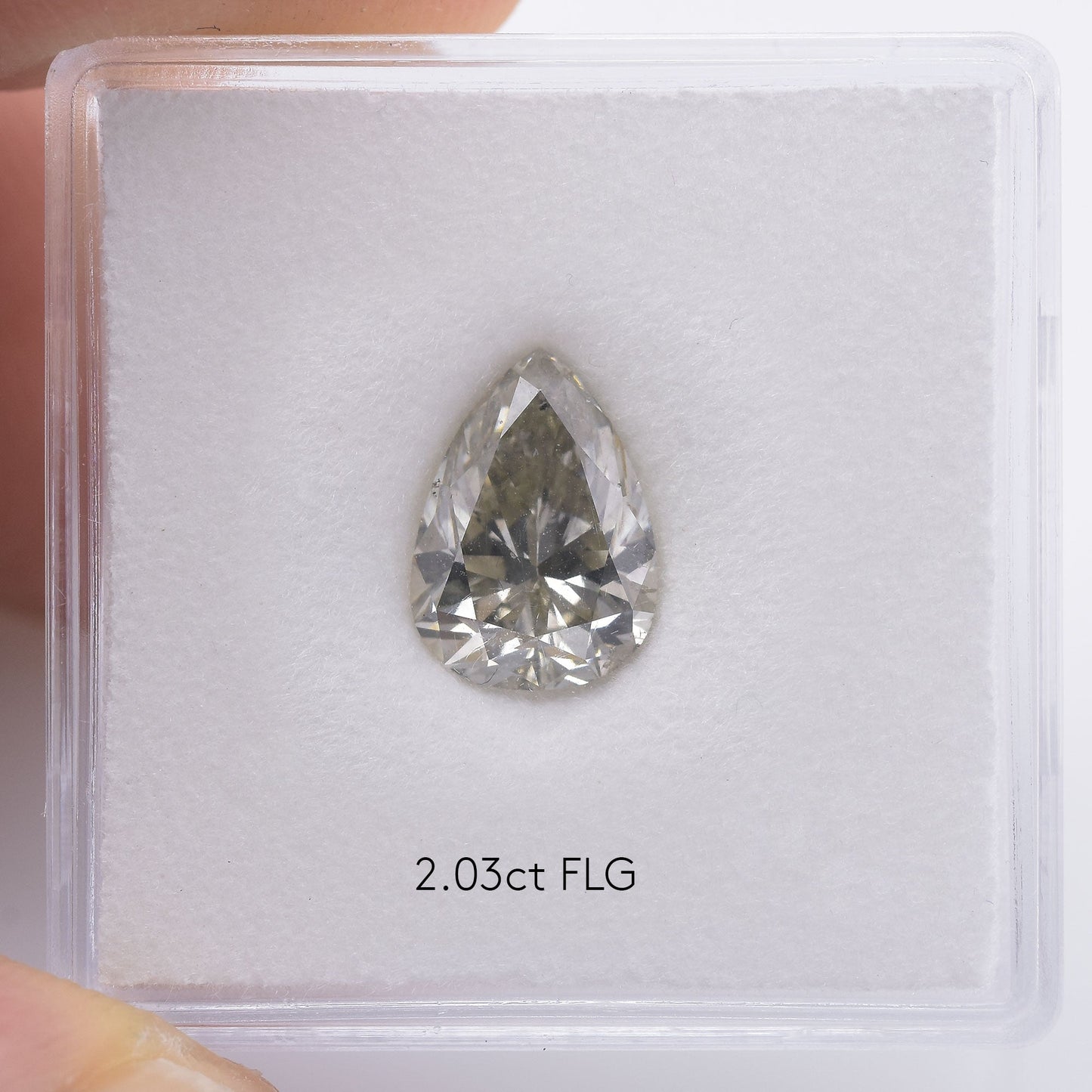 2,03 Karat Fancy Light Gray Birnenförmiger Diamant (SI2) GIA
