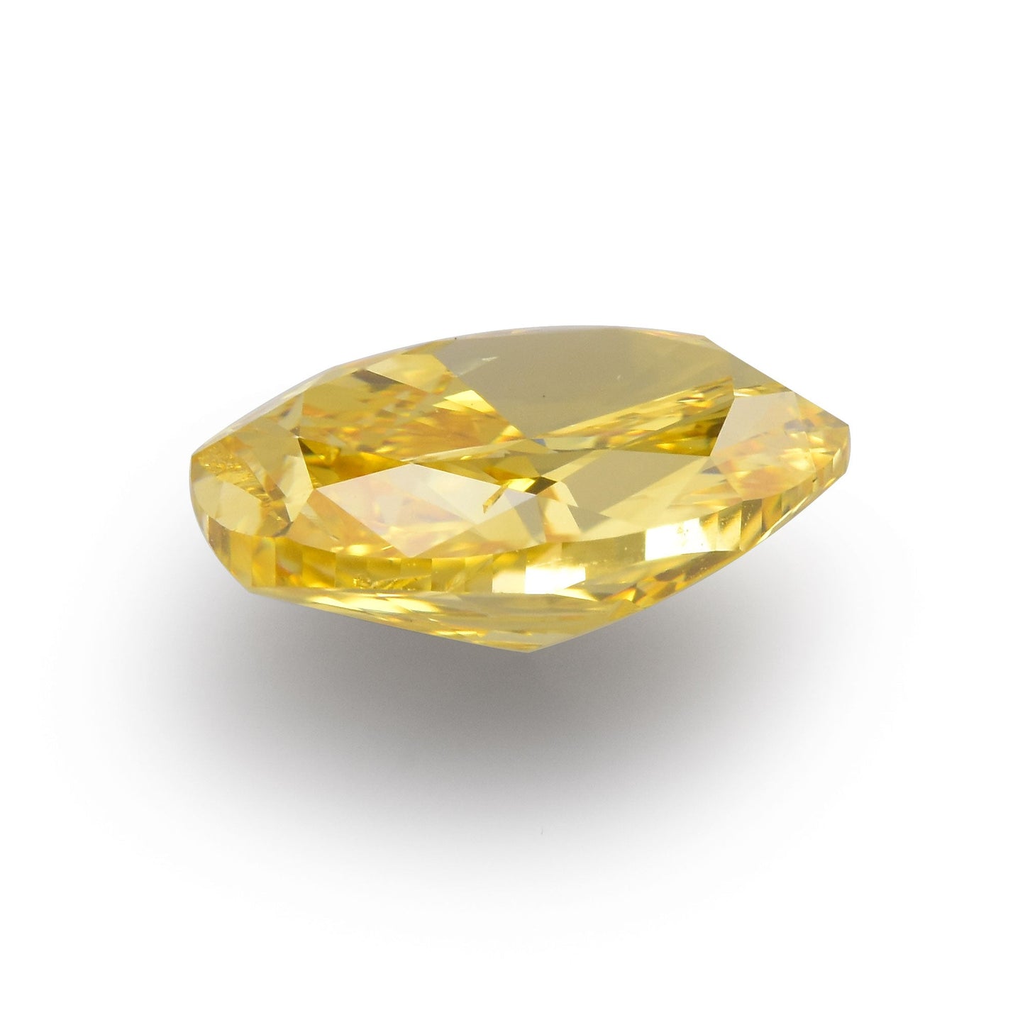 1,02 Karat Fancy Intense Orange Yellow Ovaler Diamant SI2 GIA