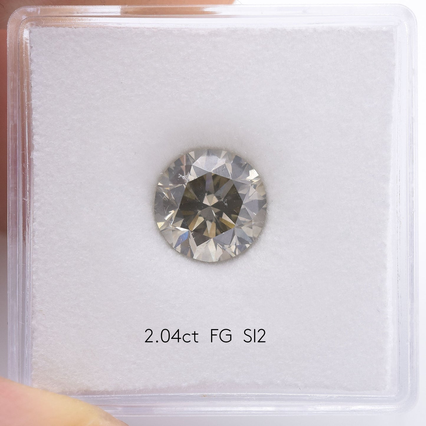 2,04 Karat Fancy Gray Rundbrillanter SI2 GIA