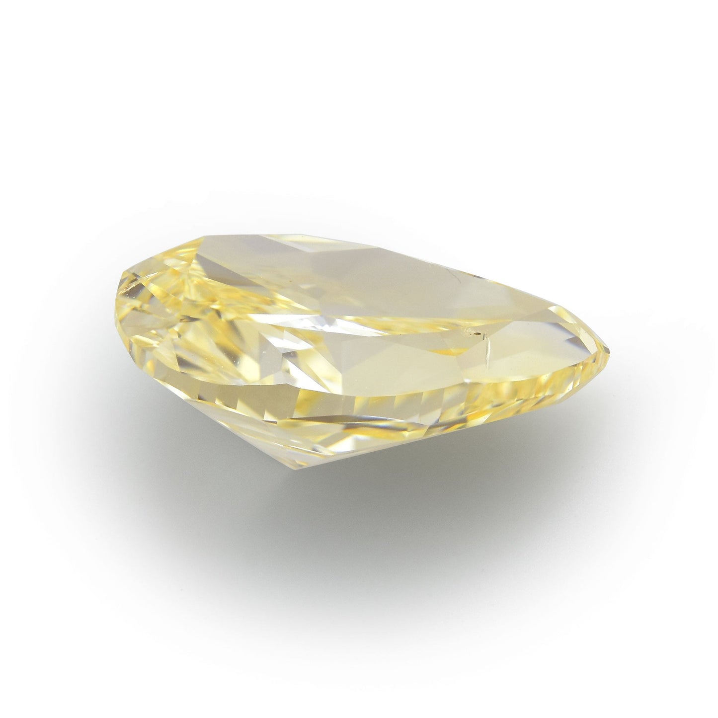 2,15 Karat Fancy Orange Yellow Birnenförmiger Diamant SI1 GIA