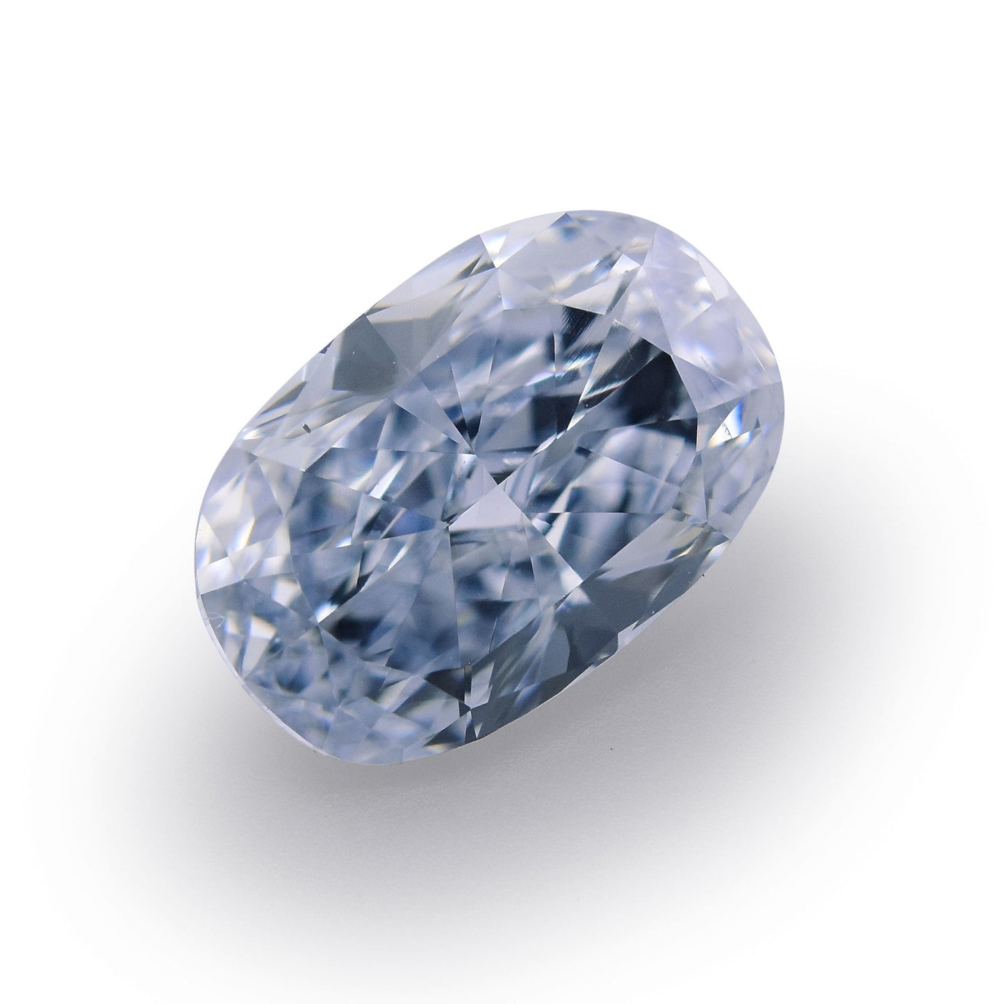 0,70 Karat Fancy Blue Ovaler Diamant VS2 GIA