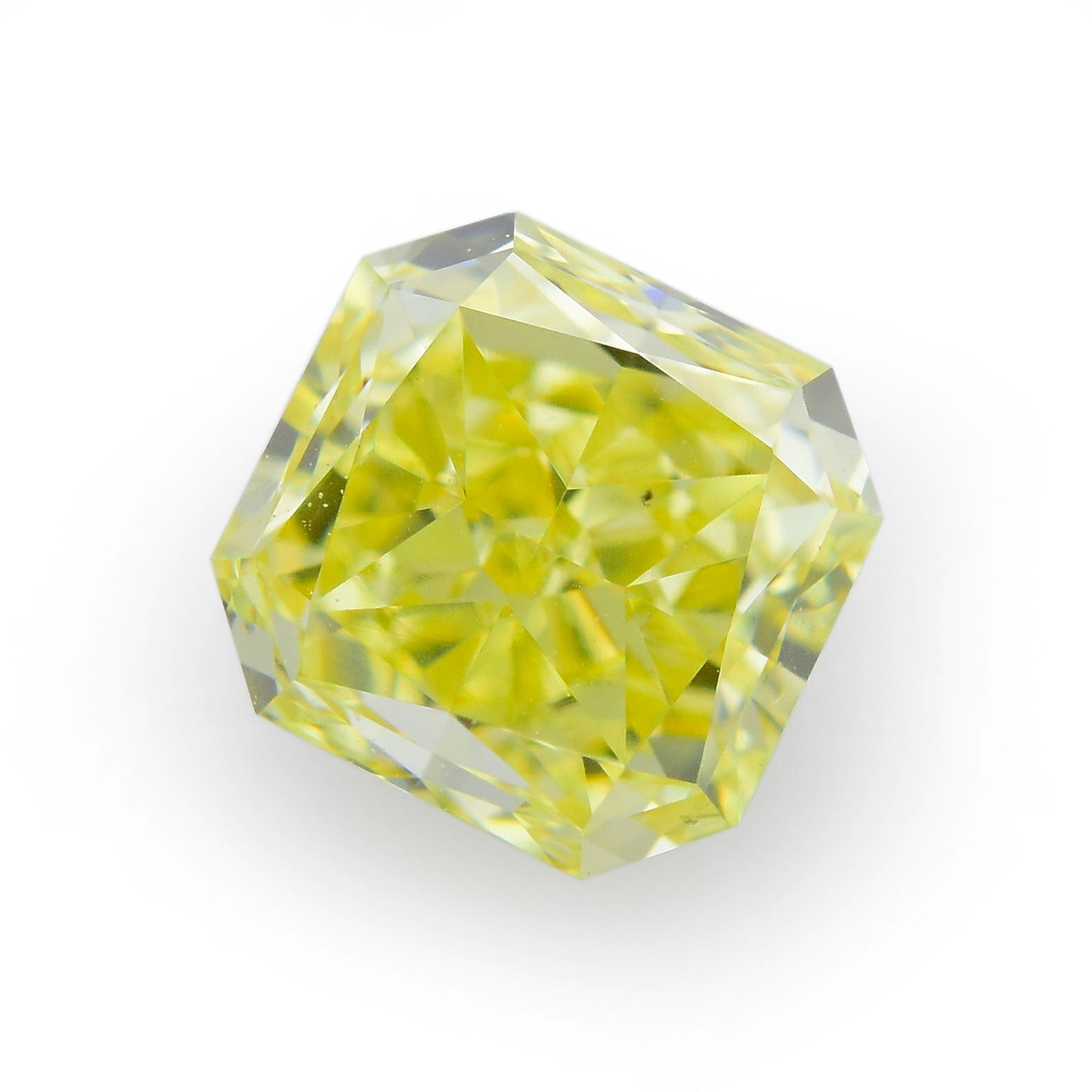 0,57 Karat Fancy Yellow Radiant VS2 GIA