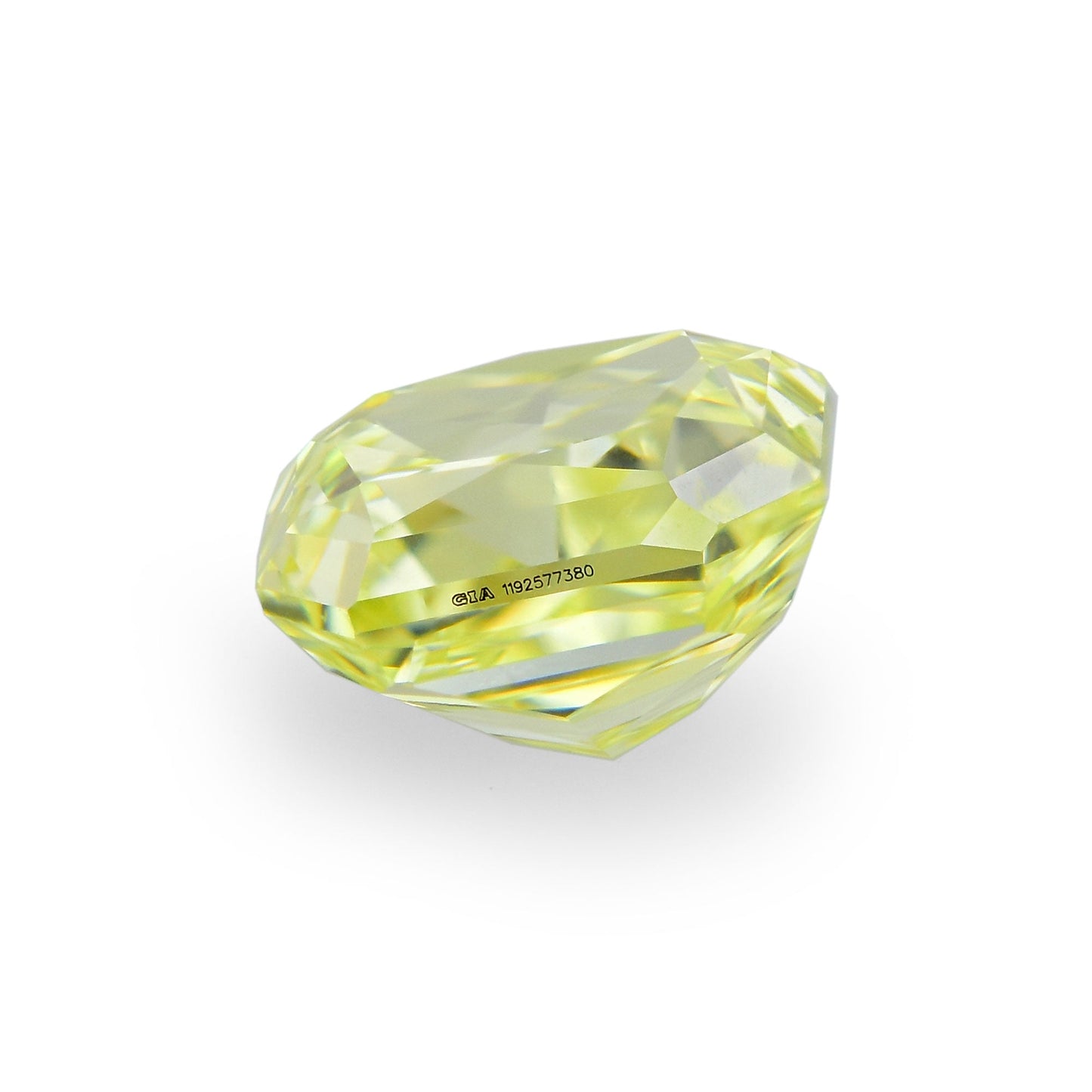 0,52 Karat Fancy Yellow Radiant VVS2 GIA
