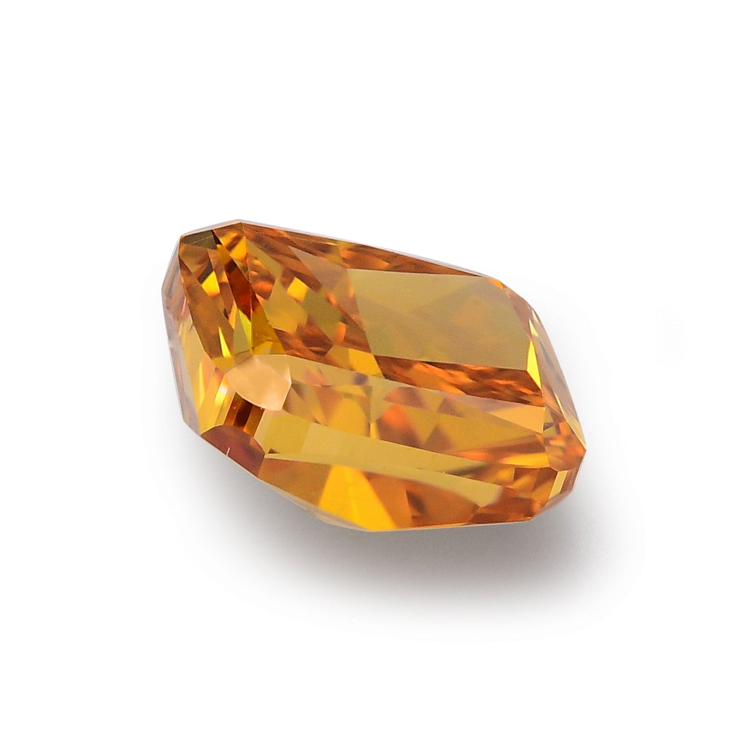 0,45 Karat Fancy Deep Yellowish Orange Cushion Diamond SI1 GIA