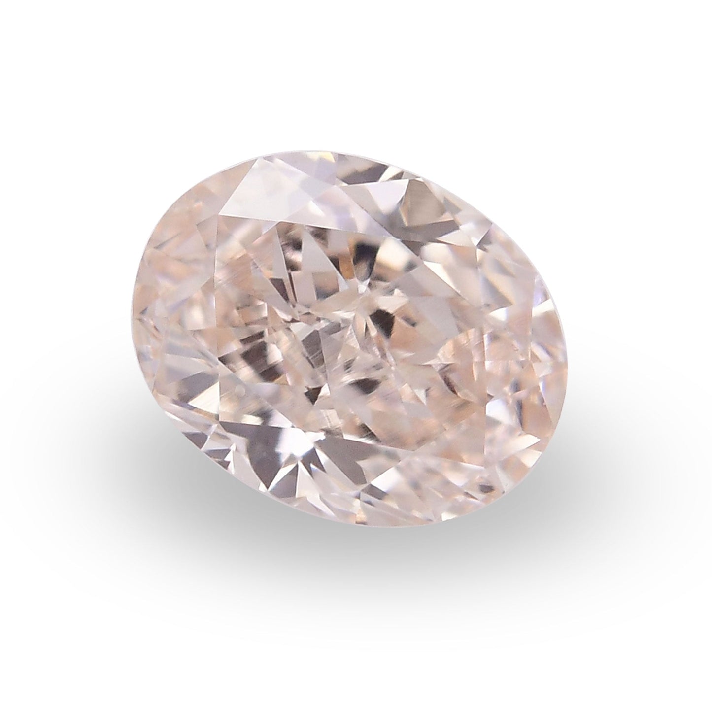 0,38 Karat hellrosa-brauner ovaler Diamant (VS2) GIA