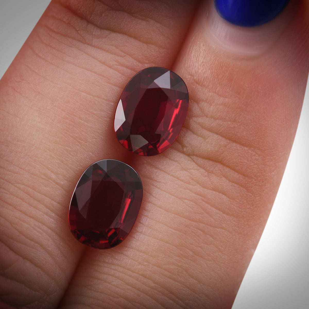 Oval Ruby | 4.08 ct | Red | GRS | Ref 722272