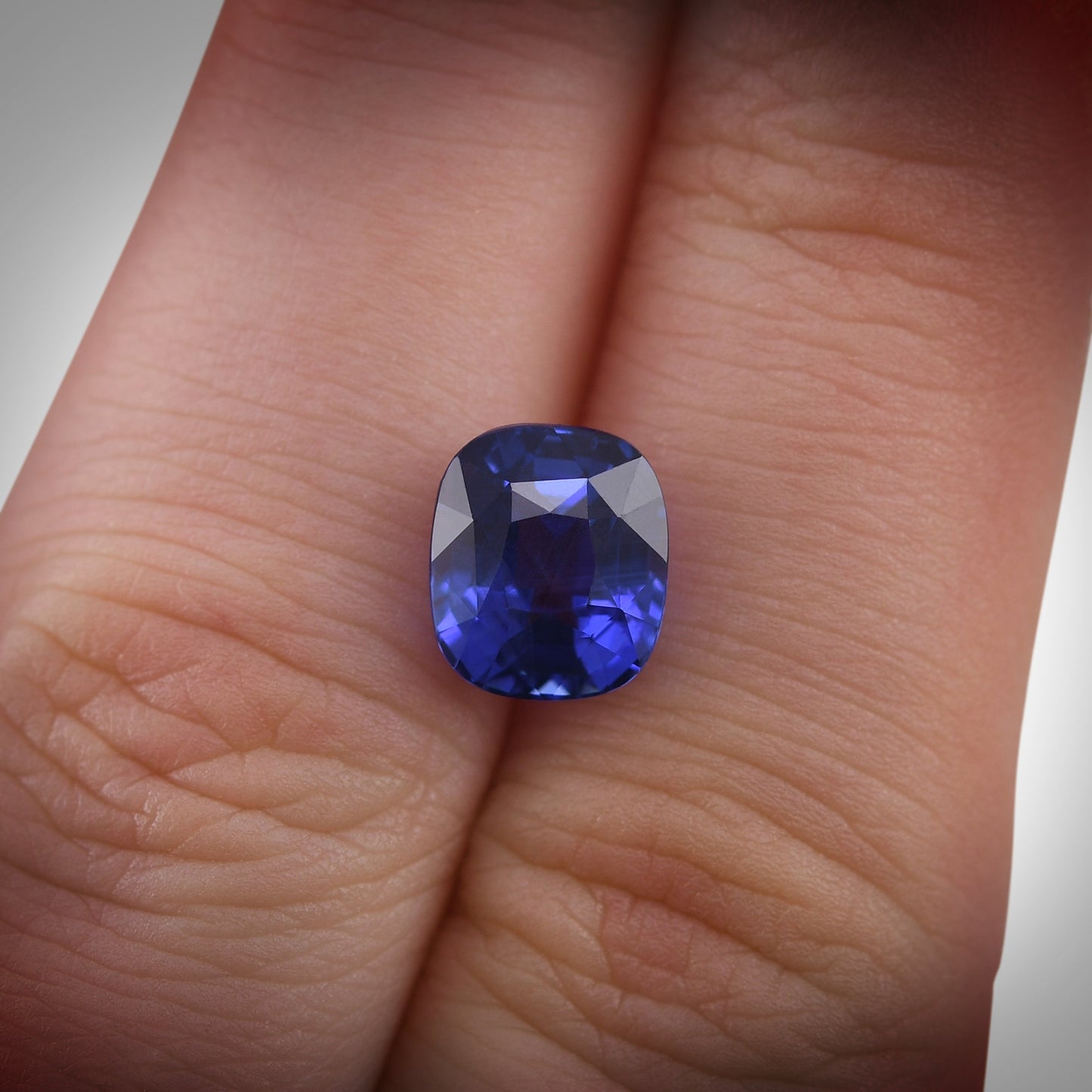 4,21 Karat blauer Kissen-Saphir aus Sri Lanka, GIA-geprüft